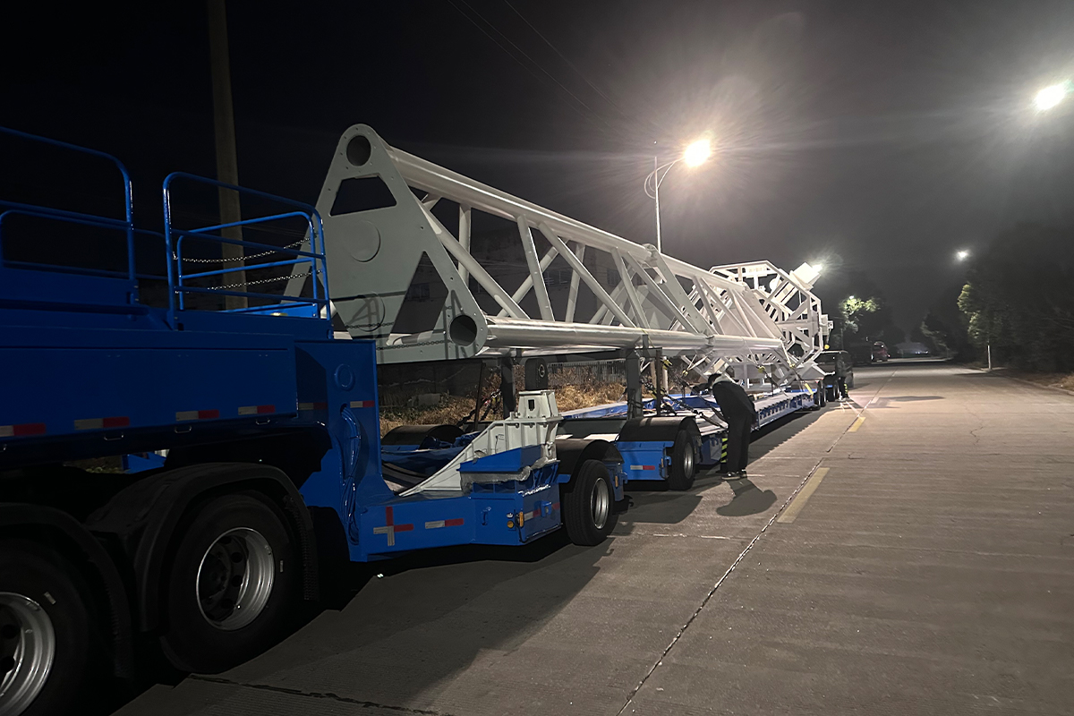 Rocket Body Long-Distance Transport Trailer
