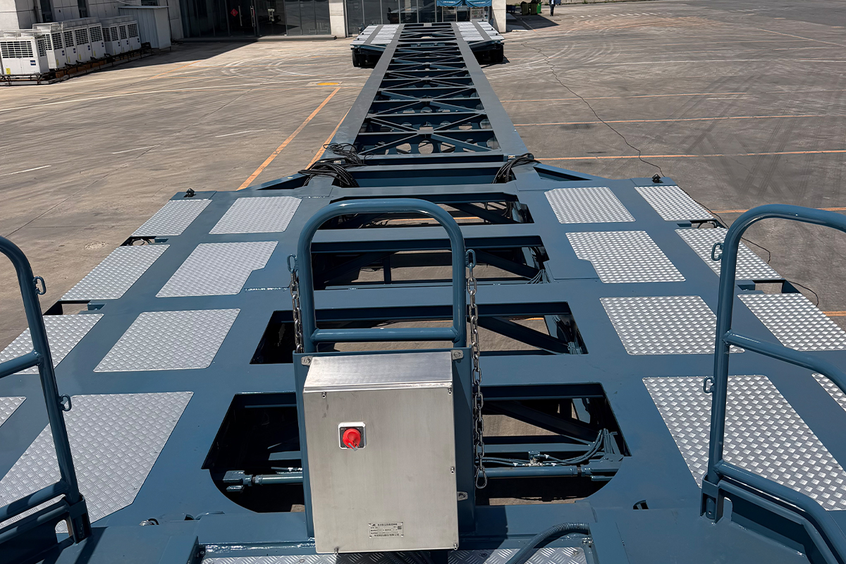 Complete Rocket Transport Trailer