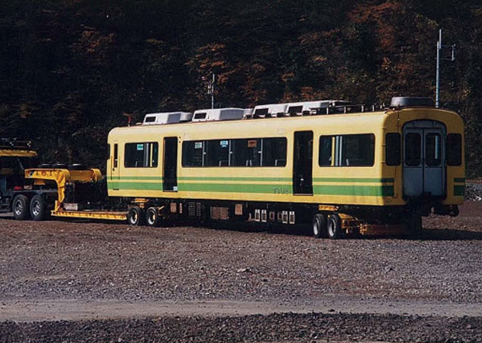 Multi-functional combined transport vehicle