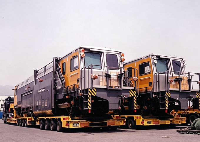 Railway vehicle transportation